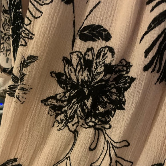 Blush Floral Print Off-Shoulder Dress - Picture 2 of 2